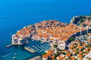 Dubrovnik is only 200 km from the villa